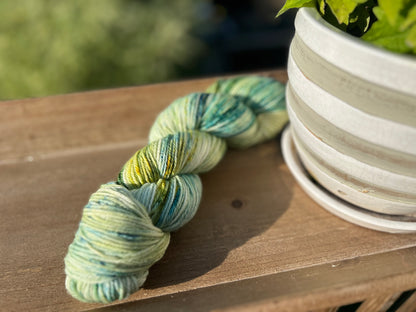 Starry night - Hand Dyed 100% Fine Superwash Merino Wool